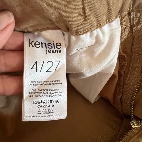 LIKE NEW Kensie Jeans size 4 tan/brown colored tie/zip front straight leg. - Picture 6 of 6